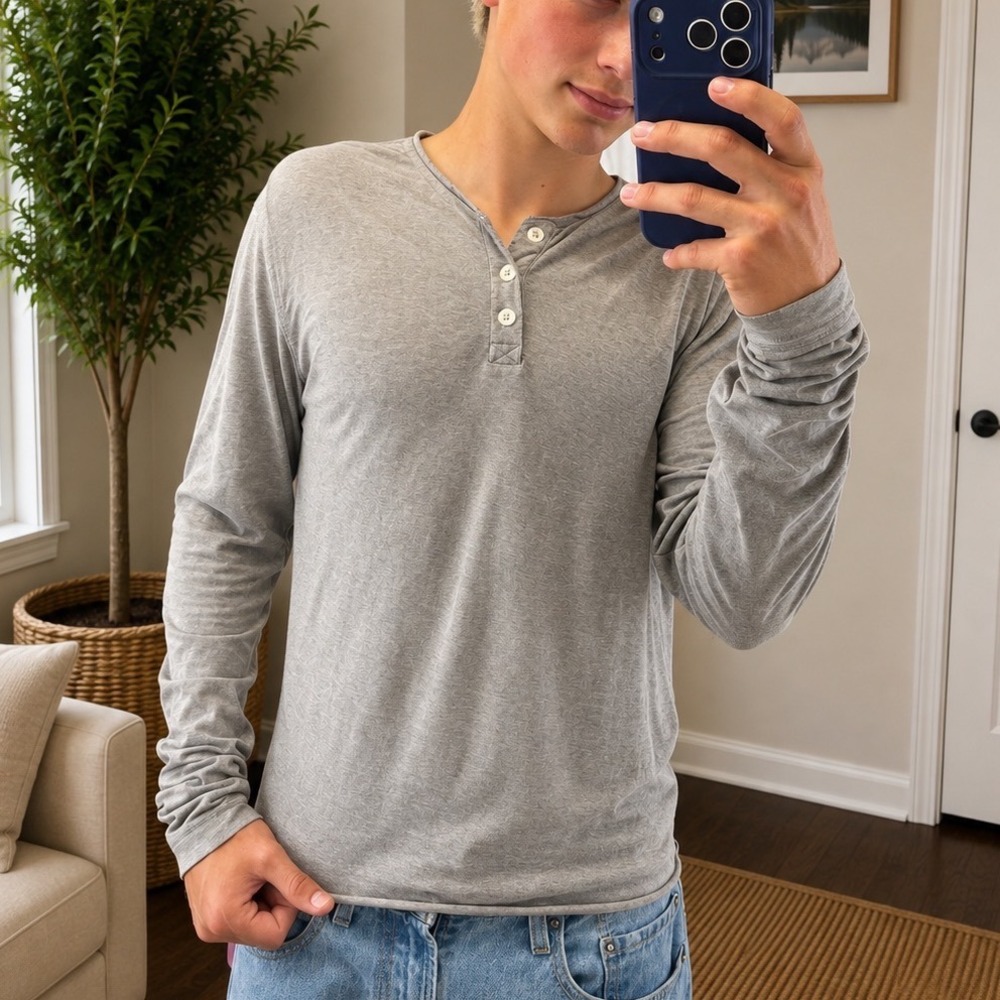 HM Mens Gray Fitted Long Sleeve Henley Shirt Vintage Cropped Size M
